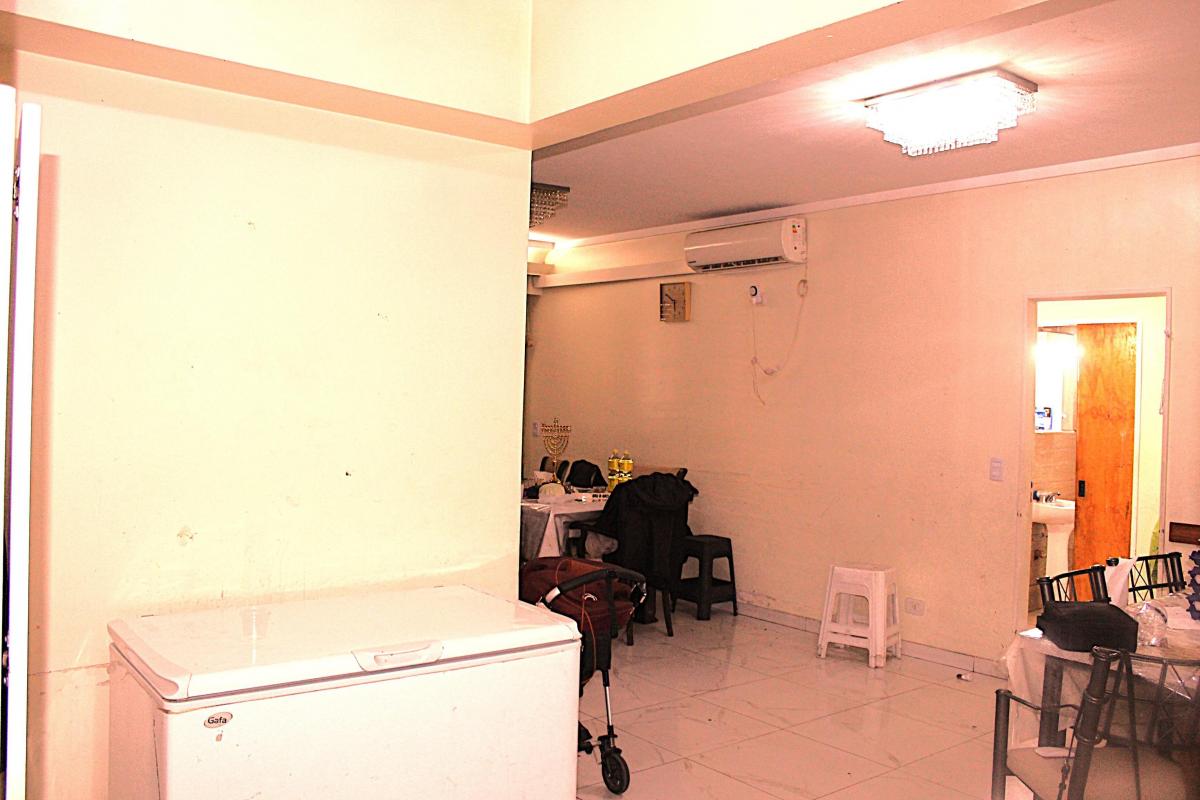 Departamento 4 ambientes, 3 dormitorios en venta en Flores Norte con patio