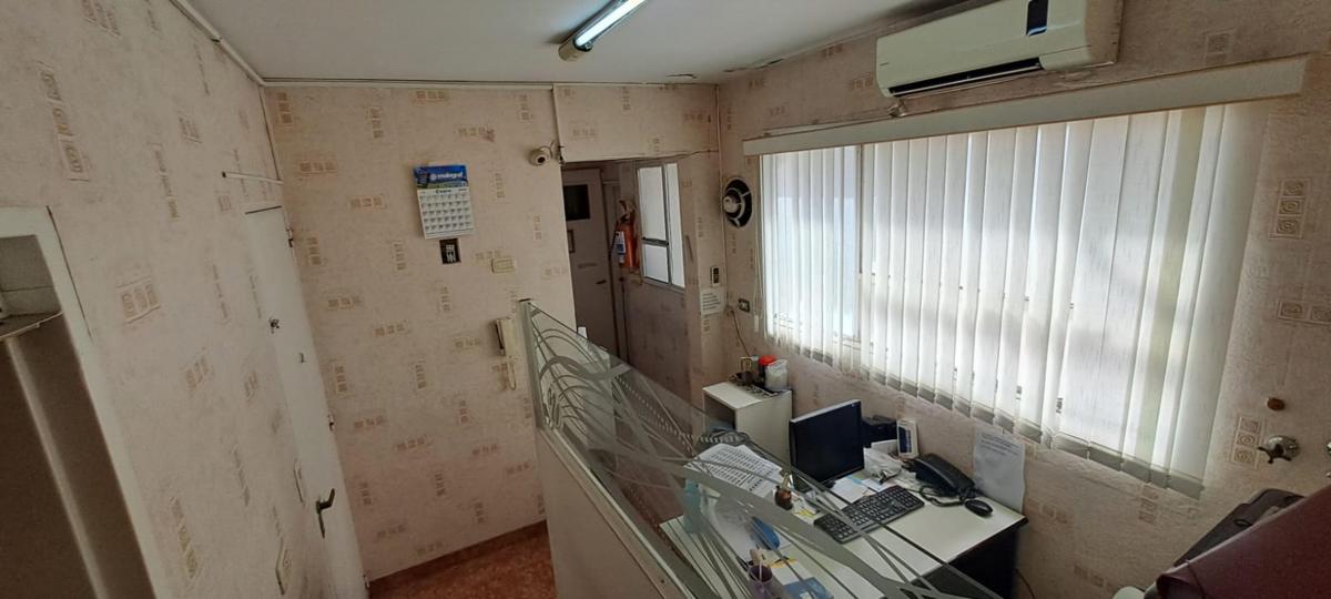 Oficina/departamento 4 Ambientes en Venta 4