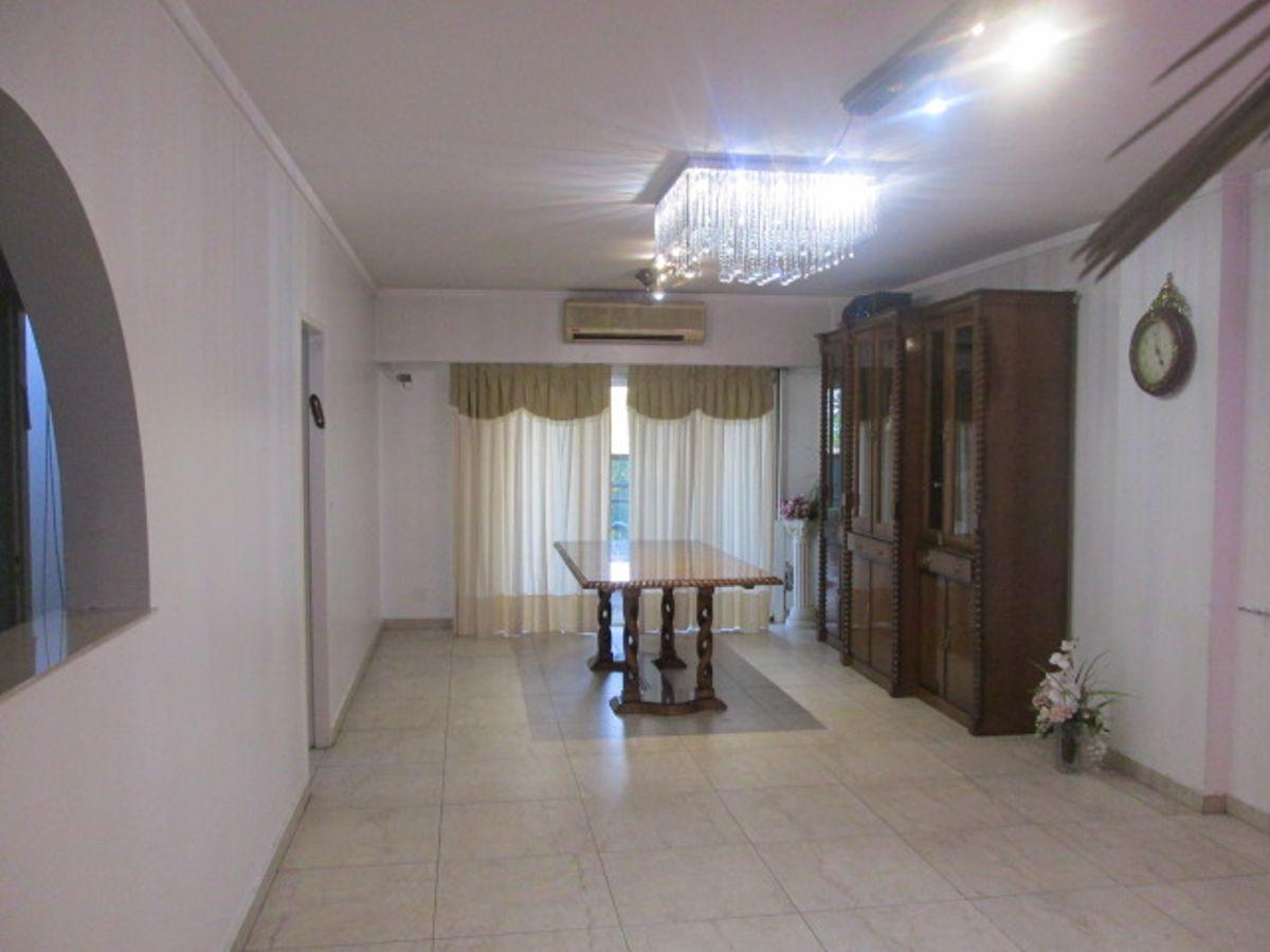 Foto de Departamento de 100 m² con 3 dormitorios +dep c/coch en alquiler en, imagen 2