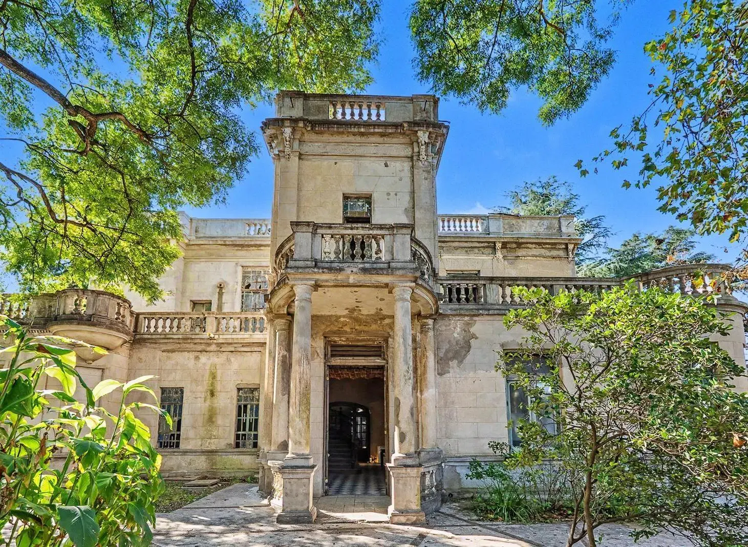 CasaCasa residencial Histórica, Villa Rosa de valor patrimonial en Vicente López Florida 2
