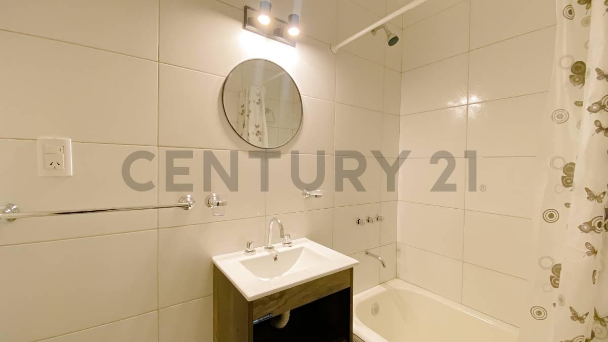 Venta Departamento Semipiso 2 Ambientes Centro 4
