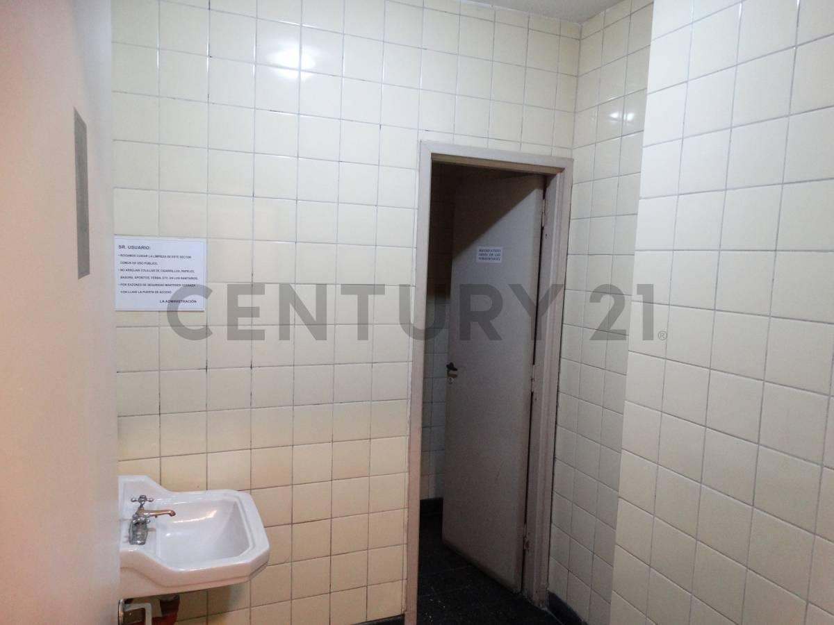 VENTA  OFICINA COMERCIAL CENTRO