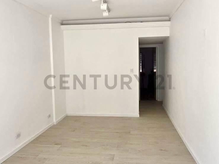 Foto de VENTA DEPARTAMENTO 2 AMBIENTES MAR DEL PLATA CENTRO RECICLADO, imagen 5
