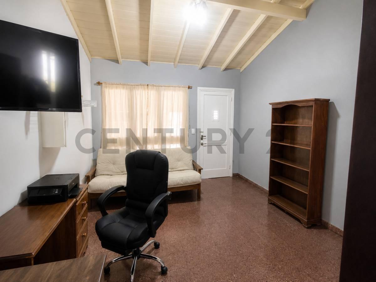 Foto de VENTA CASA 3 AMB MÁS DEPARTAMENTO 2 AMB NECOCHEA, imagen 4