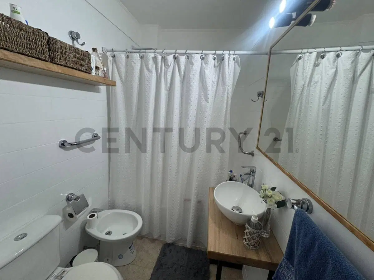 VENTA DEPARTAMENTO 3 AMBIENTES RECICLADO FRENTE AL MAR 3