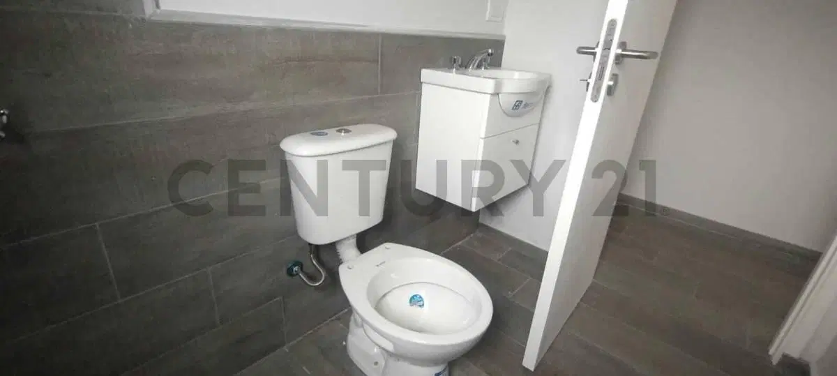 VENTA CASA 3 AMBIENTES BARRIO LAS LOMAS MIRAMAR 5