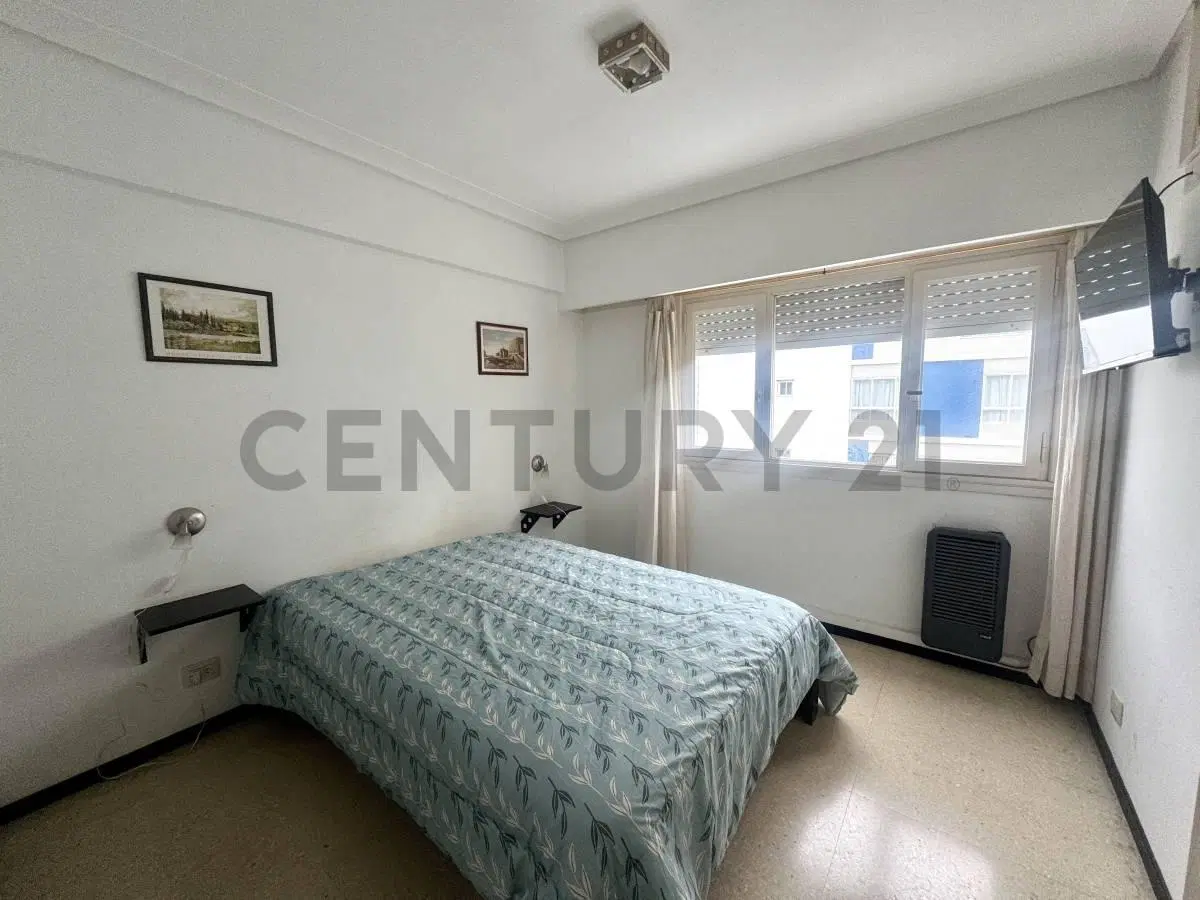 VENTA DEPARTAMENTO 3 AMBIENTES DEPENDENCIA Y COCHERA MIRAMAR 3