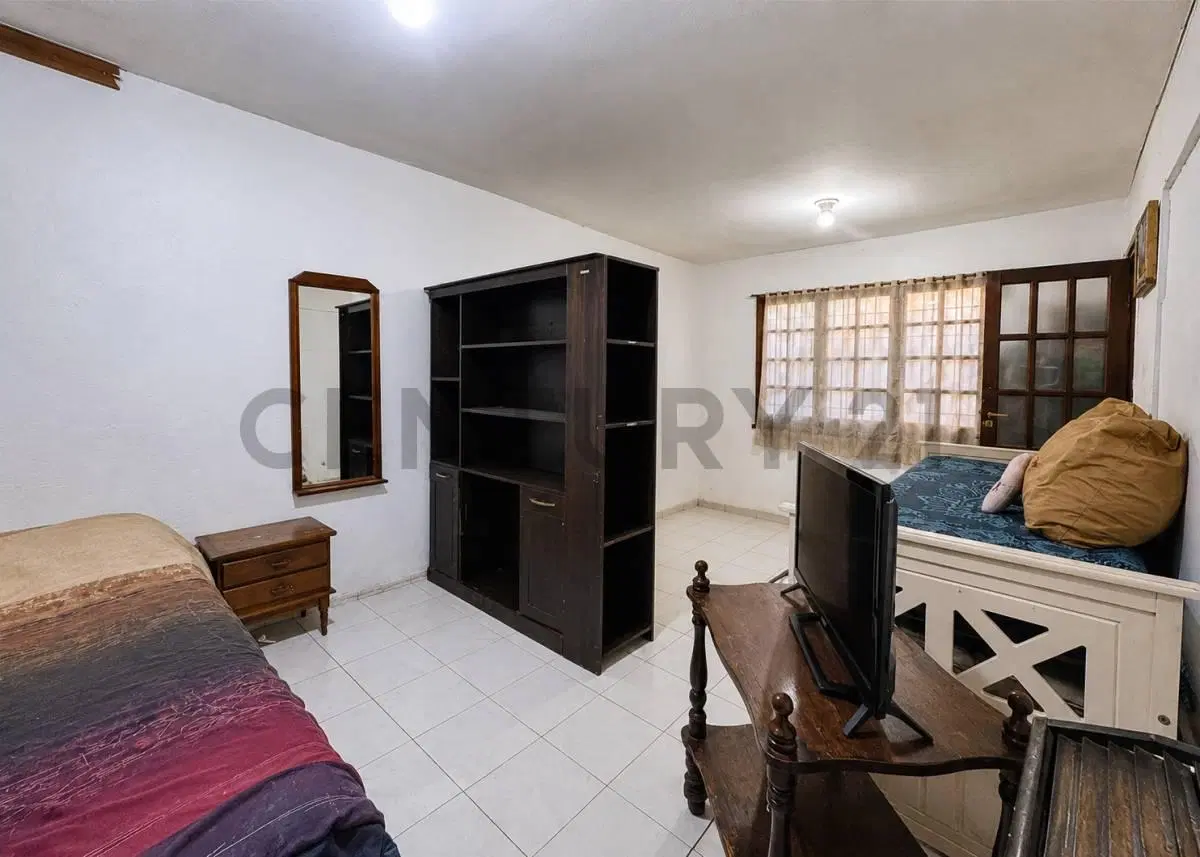 VENTA DOS CASAS EN BLOCK BARRIO ESTRADA 8