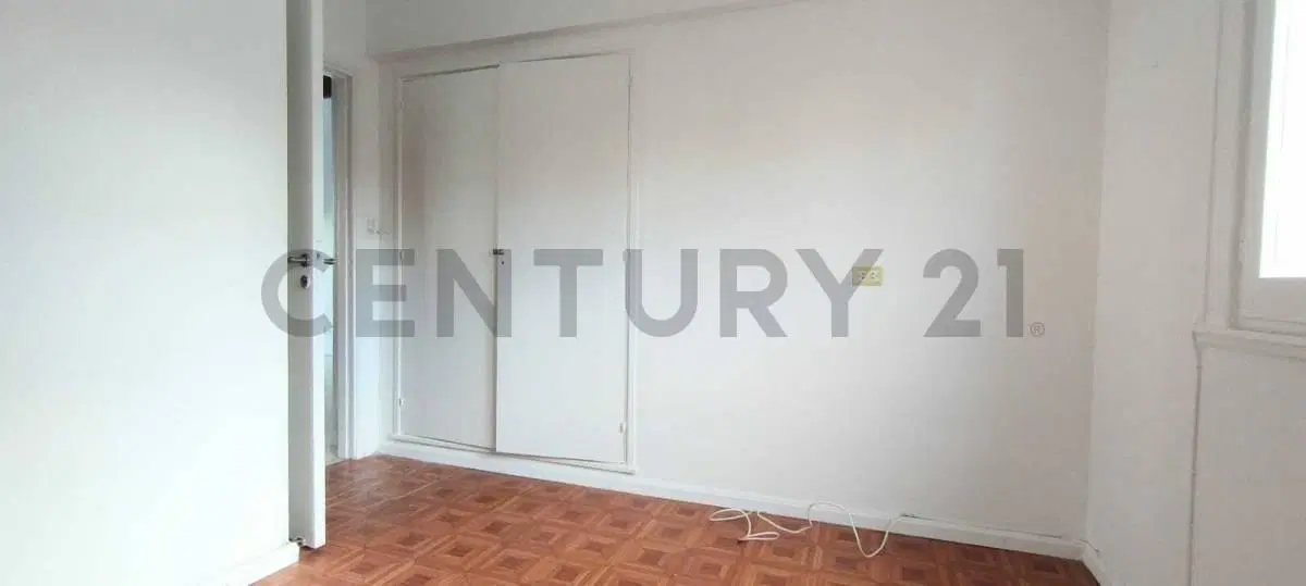 ALQUILER DEPARTAMENTO 3 AMBIENTES MAS DEPENDENCIA BALCON A LA CALLE 8