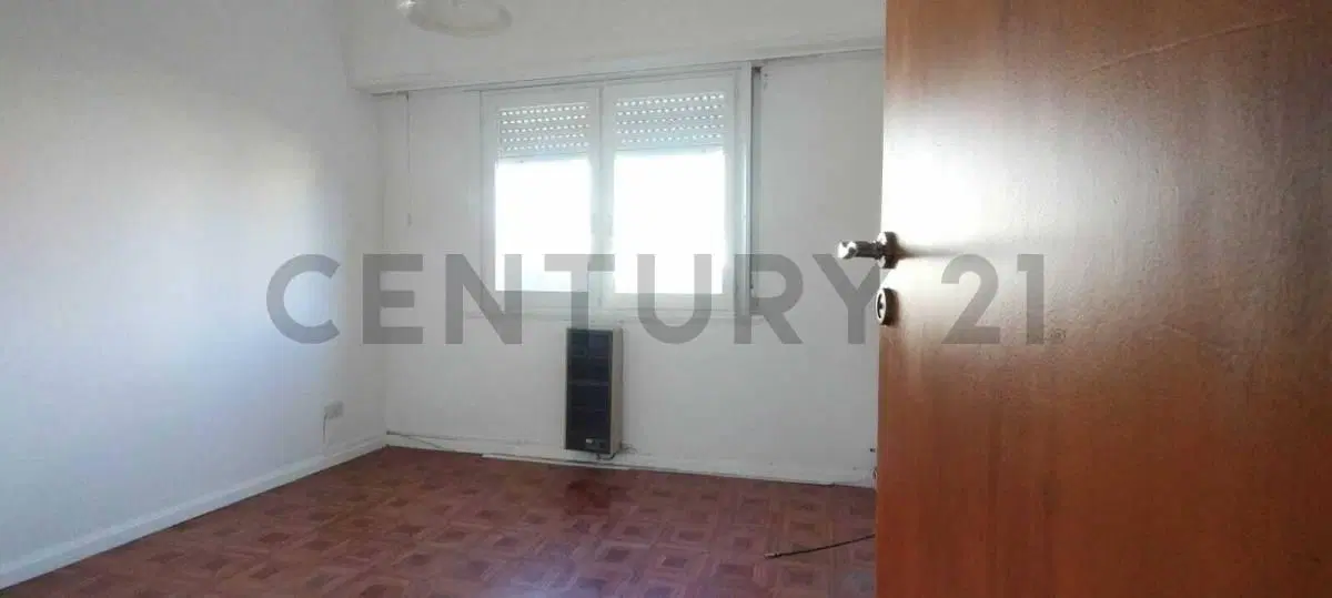 ALQUILER DEPARTAMENTO 3 AMBIENTES MAS DEPENDENCIA BALCON A LA CALLE 2