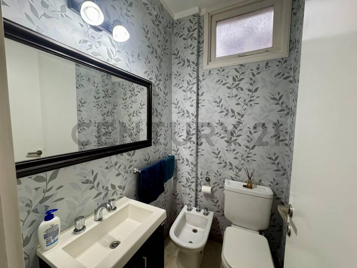 Foto de VENTA SEMIPISO 4 AMBIENTES RECICLADO A NUEVO MIRAMAR, imagen 2