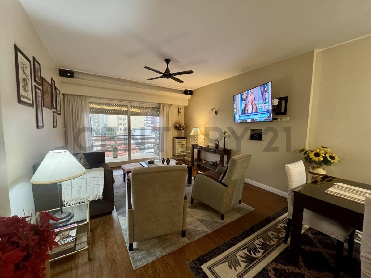 Foto de VENTA SEMIPISO 4 AMBIENTES RECICLADO A NUEVO MIRAMAR, imagen 1