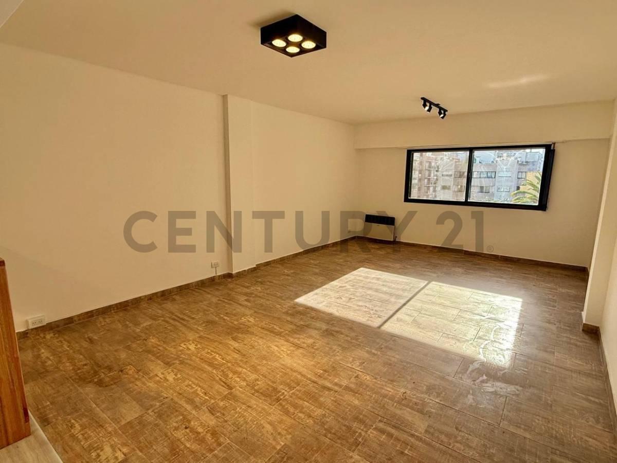 Foto de VENTA DEPARTAMENTO 3 AMBIENTES MAR DEL PLATA PLAZA COLON, imagen 1