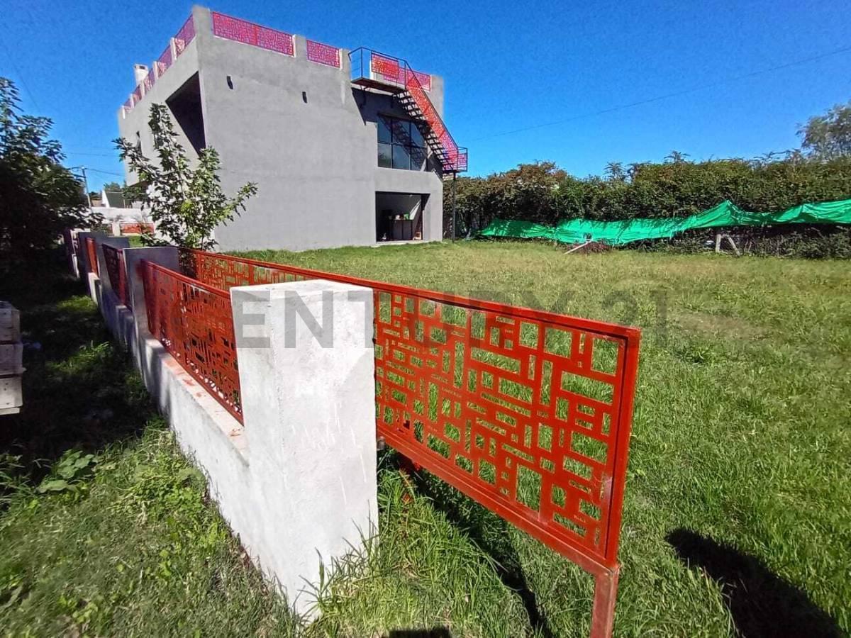 Foto de VENTA CASA EXCLUSIVA EN BARRIO PARQUEMAR SOBRES LOTE DE 800 MTS2, imagen 3