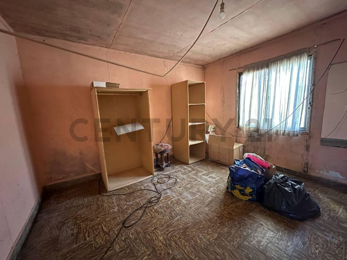 Foto de VENTA CASA 3 AMBIENTE MÁS DEPTO 2 AMB EN BLOCK BARRIO JORGE NEWBERY, imagen 2