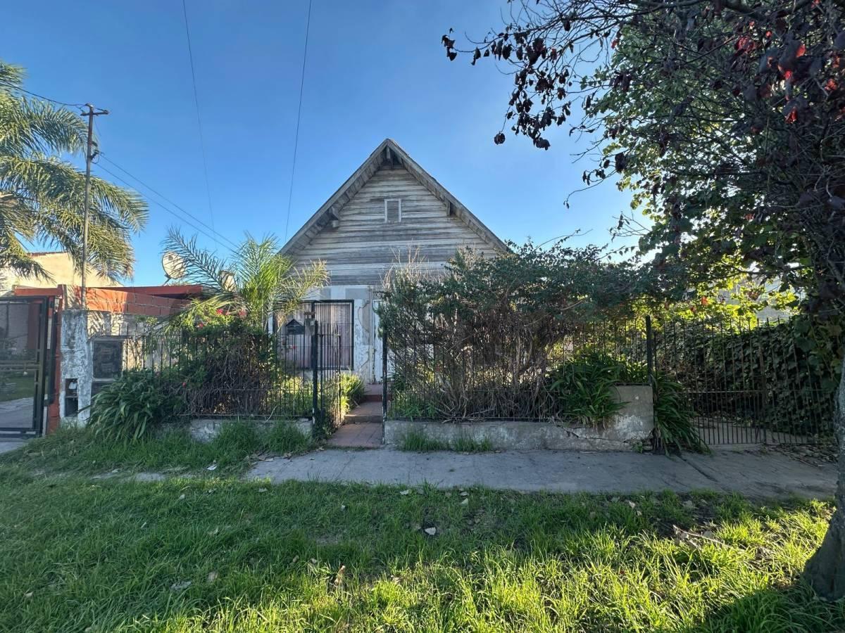 Foto de VENTA CASA 3 AMBIENTE MÁS DEPTO 2 AMB EN BLOCK BARRIO JORGE NEWBERY, imagen 4