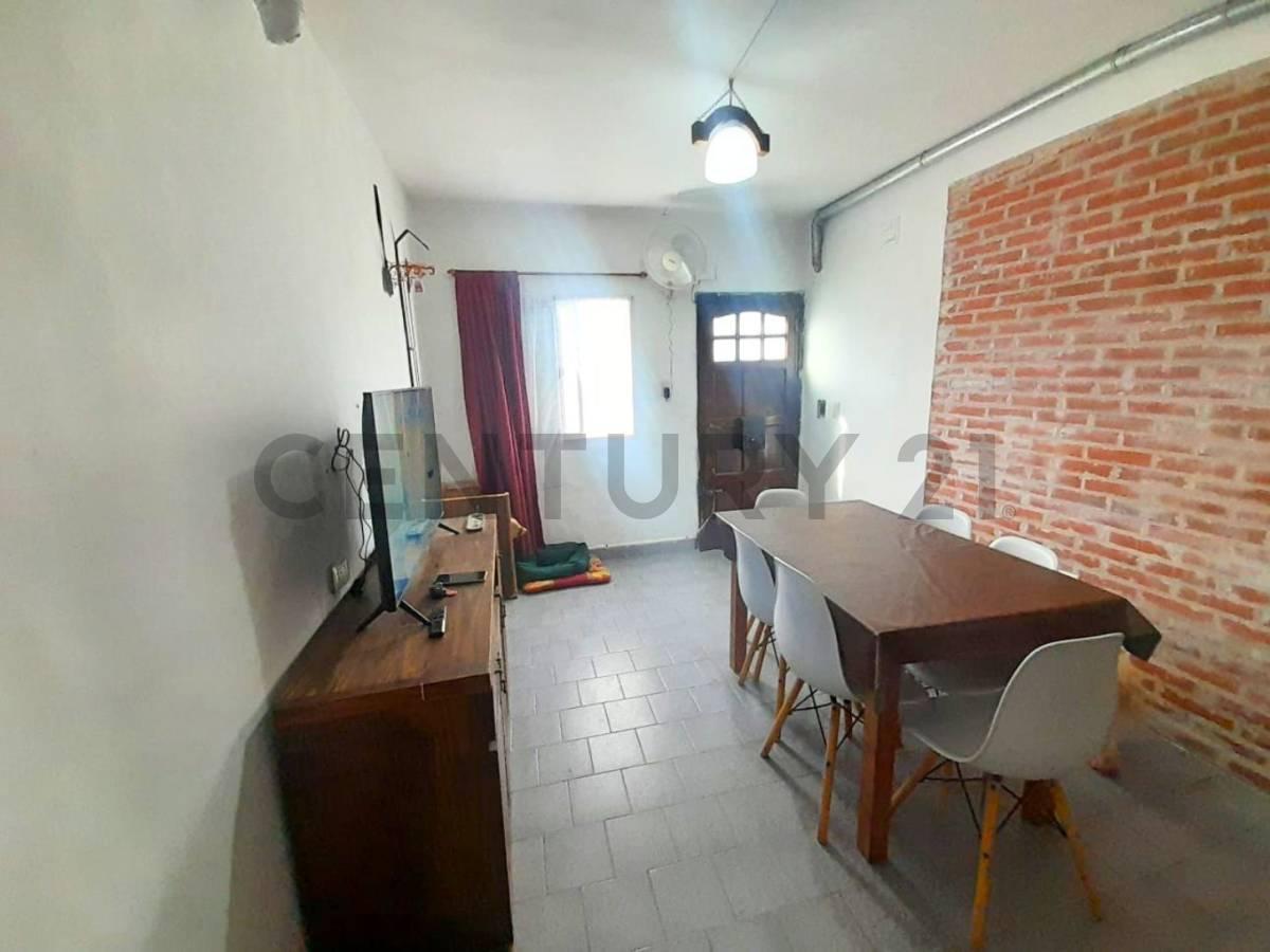 Foto de VENTA PH 2 AMB MAR DEL PLATA Villa Primera frente, imagen 1