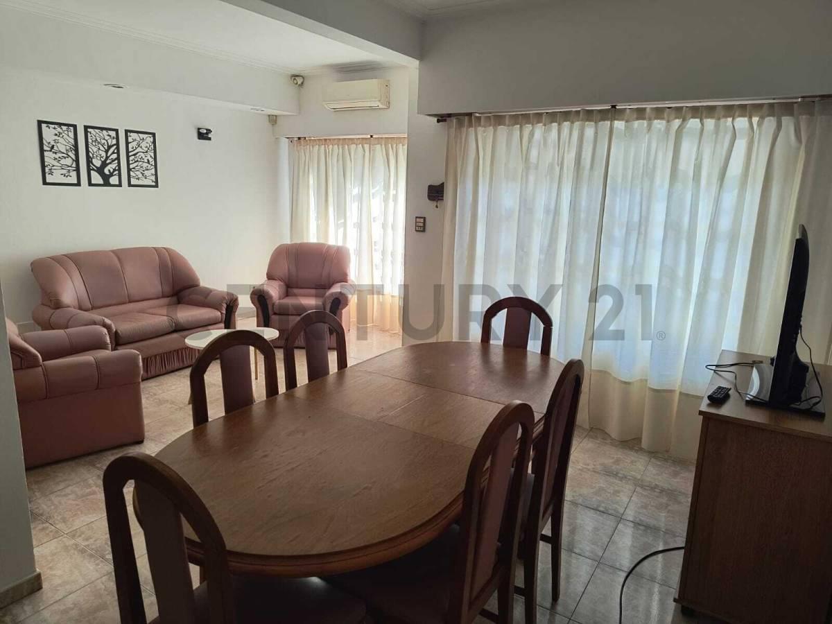 Foto de VENTA CASA TRES AMBIENTES MAS DOS DEPARTAMENTOS DE TRES AMBIENTES EN, imagen 2