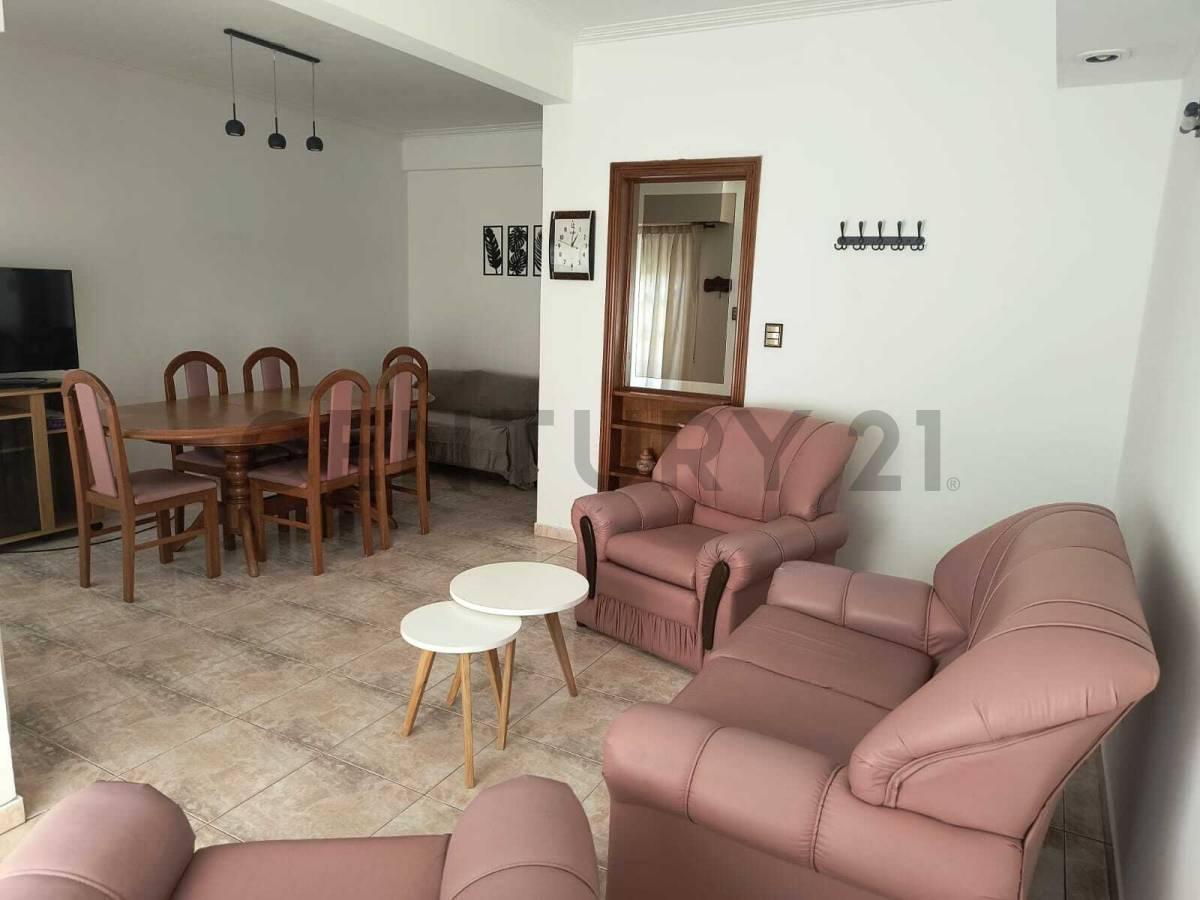Foto de VENTA CASA TRES AMBIENTES MAS DOS DEPARTAMENTOS DE TRES AMBIENTES EN, imagen 3