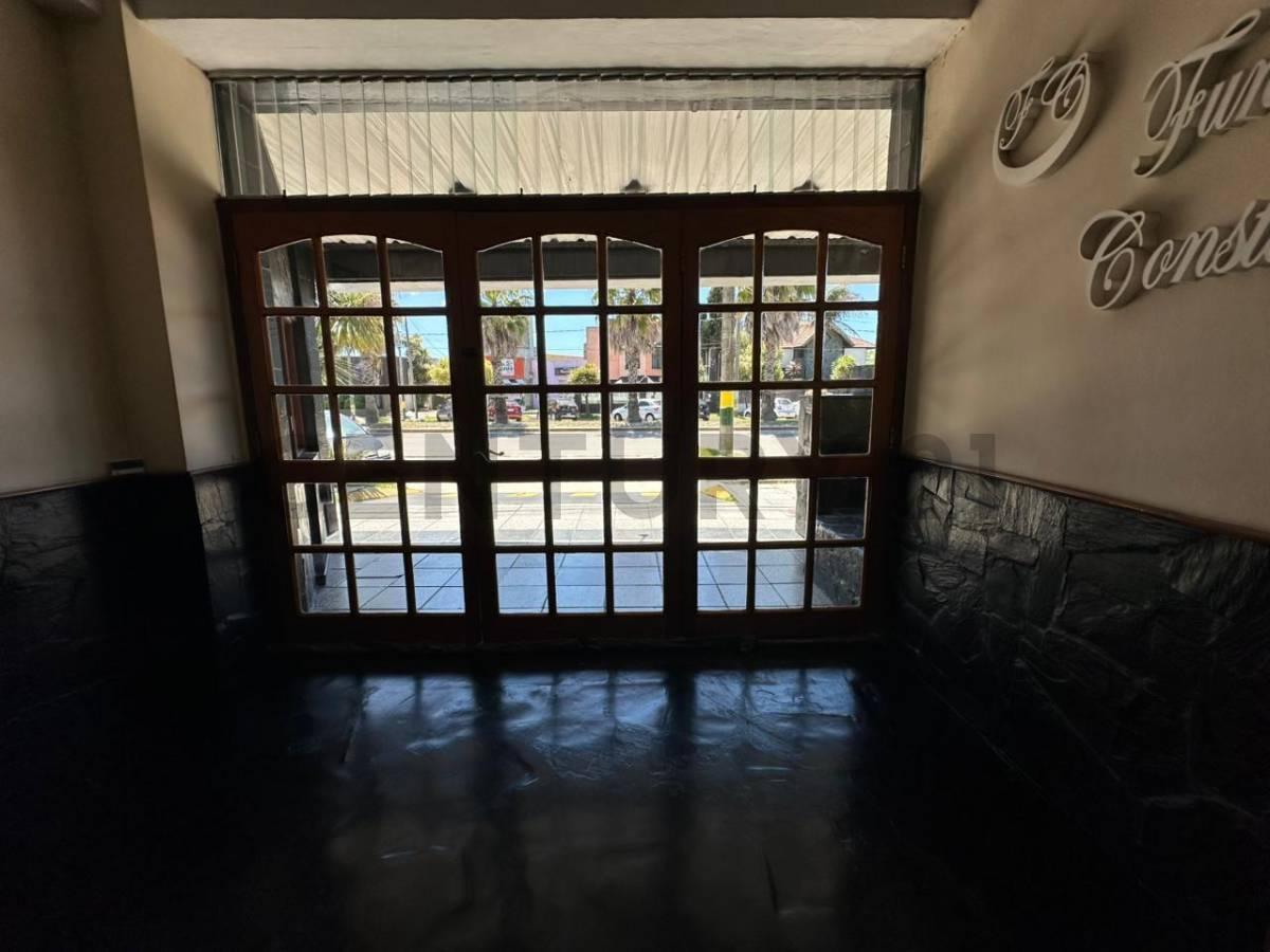 Foto de VENTA DE IMPORTANTE LOCAL MAS VIVIENDA EN BLOCK, imagen 2