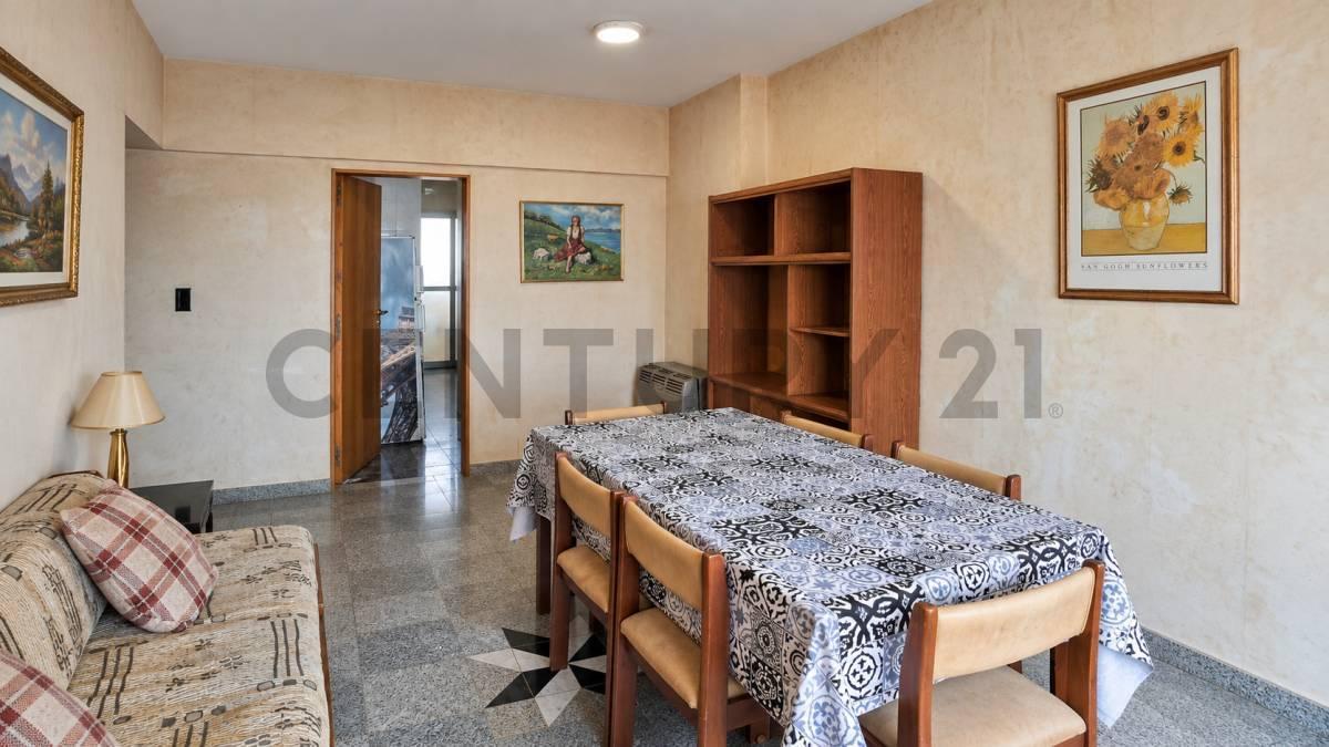 Foto de VENTA DEPARTAMENTO 3 AMB COCHERA NECOCHEA, imagen 2