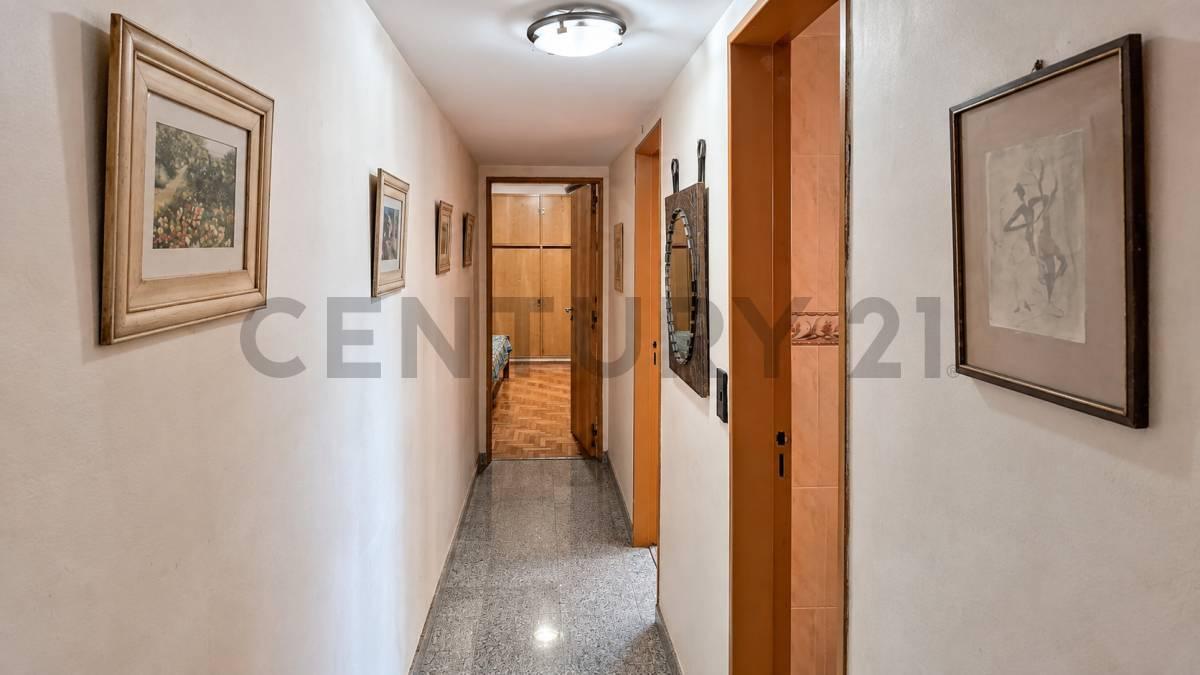 Foto de VENTA DEPARTAMENTO 3 AMB COCHERA NECOCHEA, imagen 4