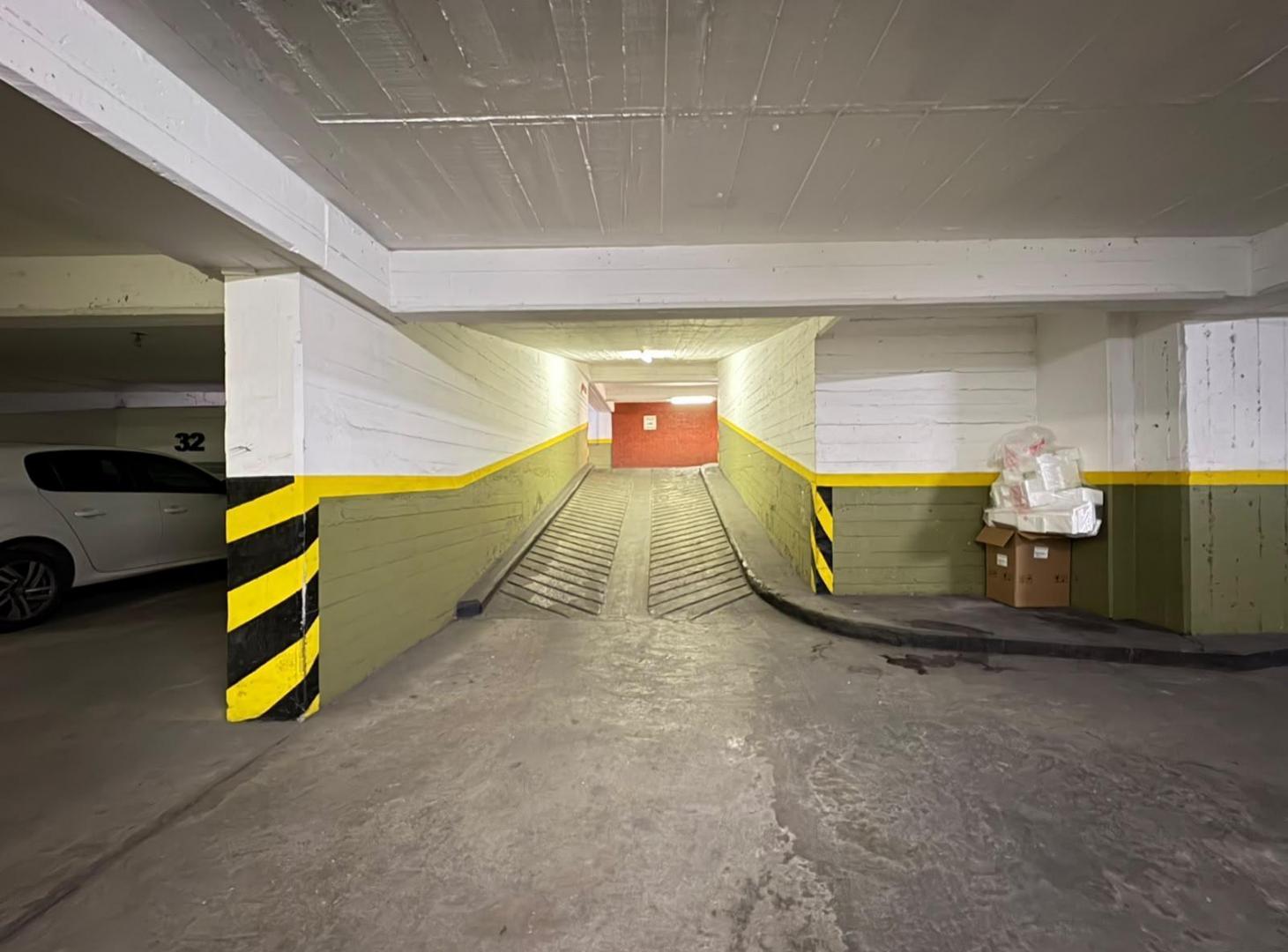 Foto de VENTA COCHERA PRIVADA CENTRO, imagen 5