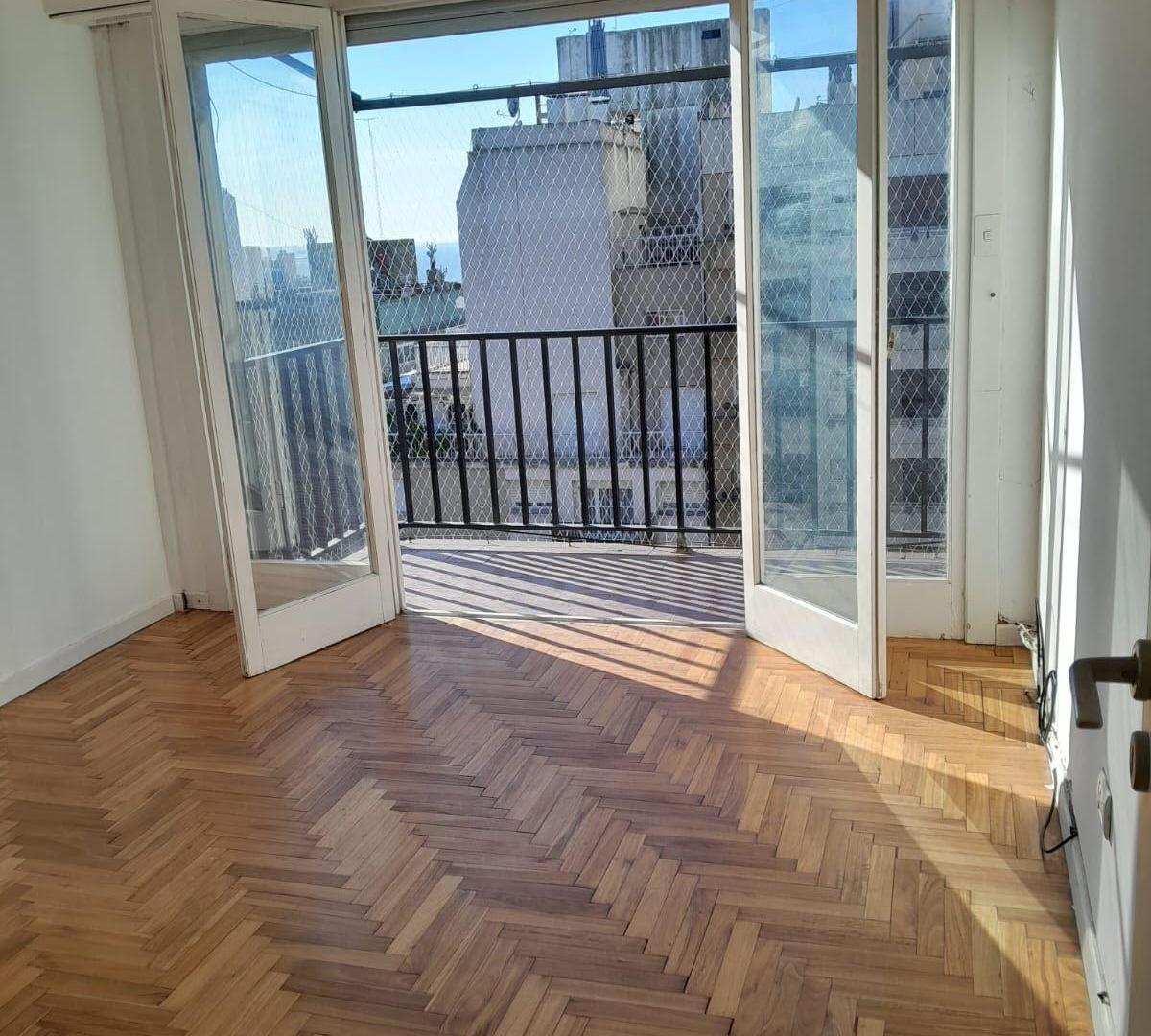 Foto de ALQUILER DEPARTAMENTO 3 AMBIENTES CON DEPENDENCIA POR AVENIDA COLON, imagen 5