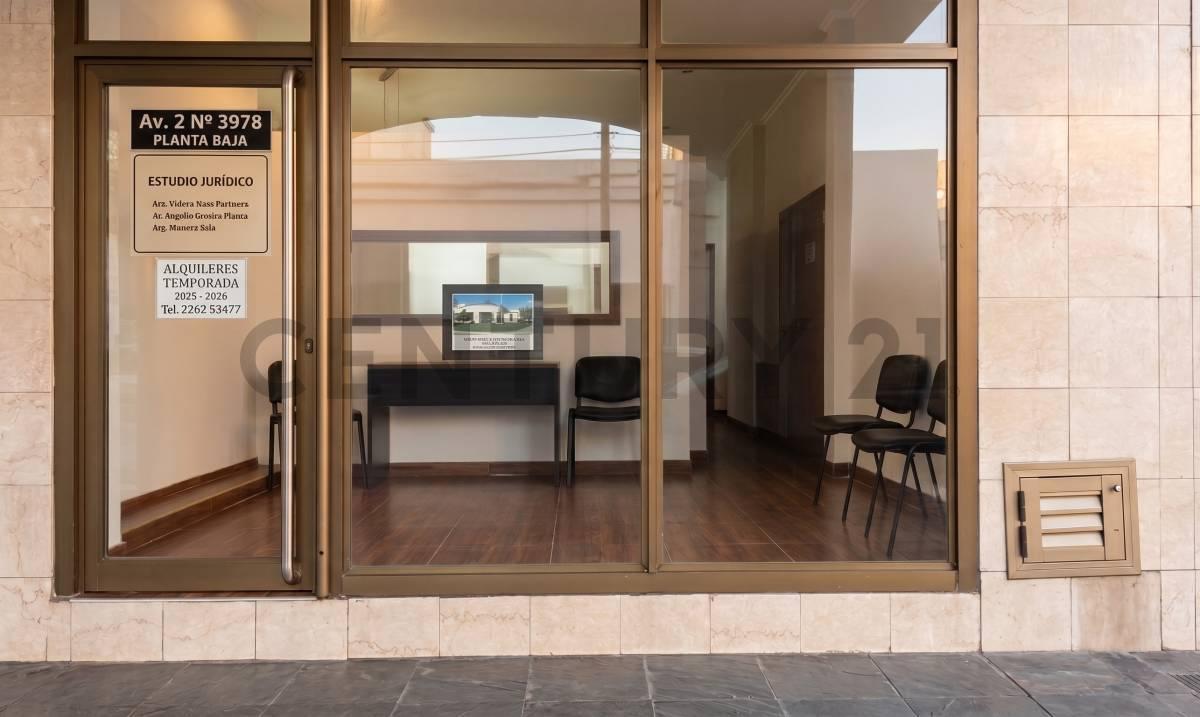 Foto de VENTA OFICINA 100M2 FRENTE AL MAR NECOCHEA, imagen 1