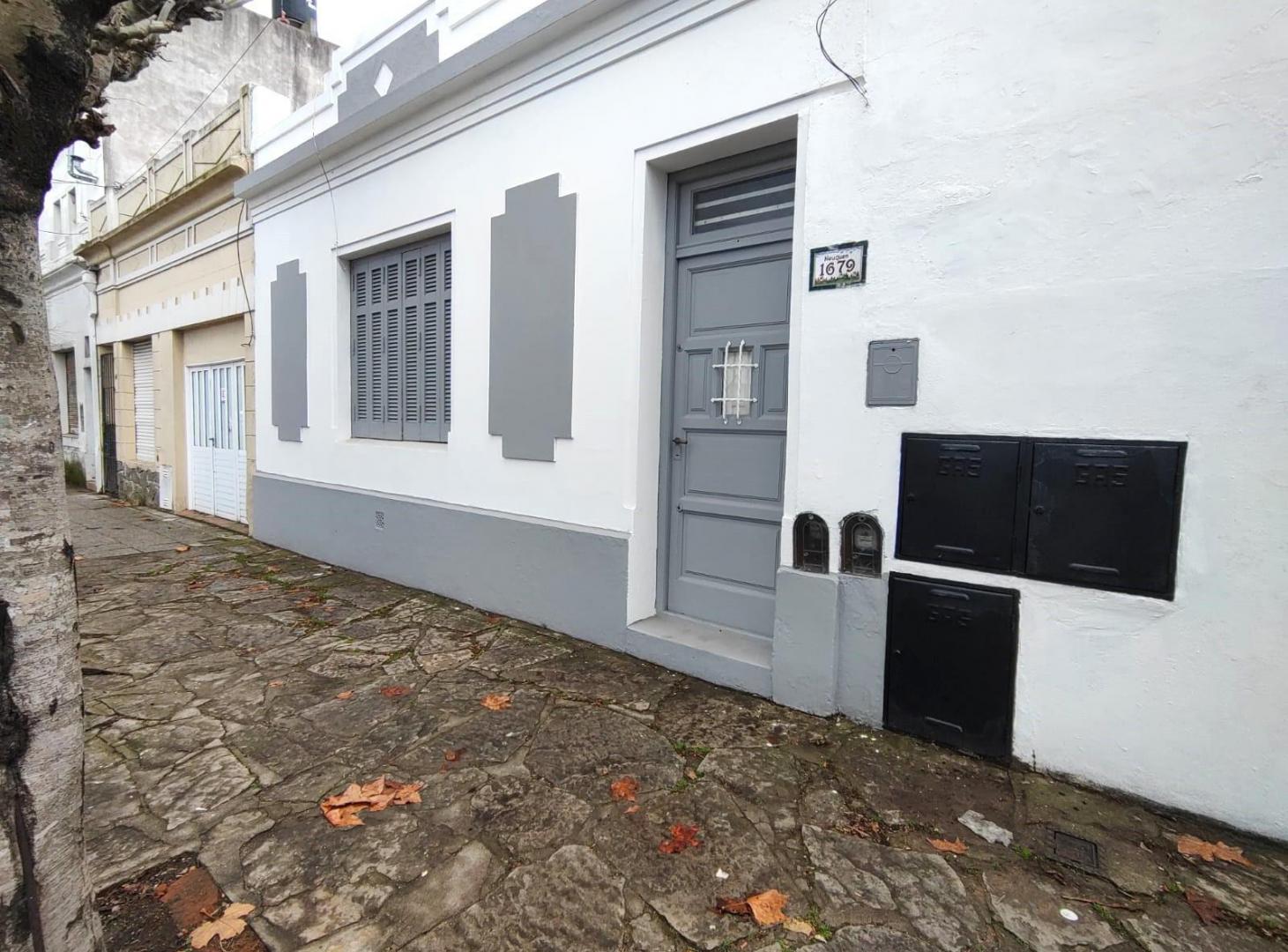 Foto de VENTA CASA 3 AMBIENTES MAR DEL PLATA y 2 DEPARTAMENTOS INDEPENDIENTES, imagen 2