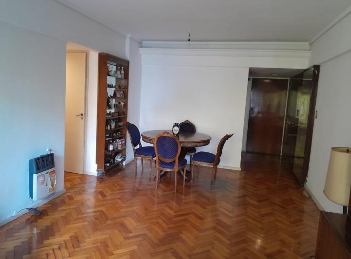Departamento en  Venta 4 amb c/ dep. y balcón. Sup. Tot. 97 m2. Caballito. 5