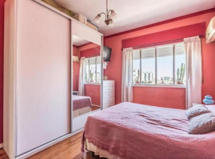 Departamento en  Venta 3 Ambientes con dependencia/ escritorio. Parque Patricios 5