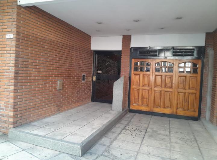 Departamento de 2 Ambientes en alquiler. Apto Profesional. Recoleta 4