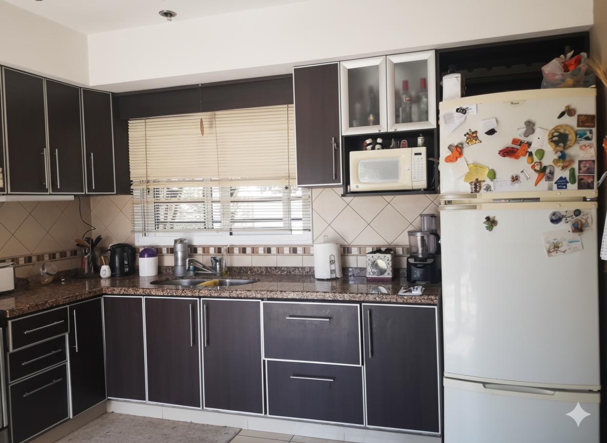 Foto de CASA EN VENTA 5 AMBIENTES MULTIFAMILIAR - SAN ANTONIO DE PADUA, imagen 1
