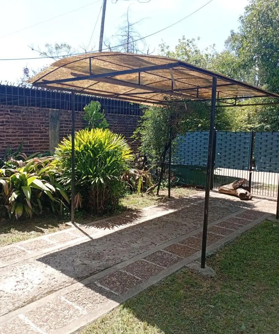 Chalet de 3 amb. sobre Ruta 21, B° El Pampero. Venta Directa!!!! 2