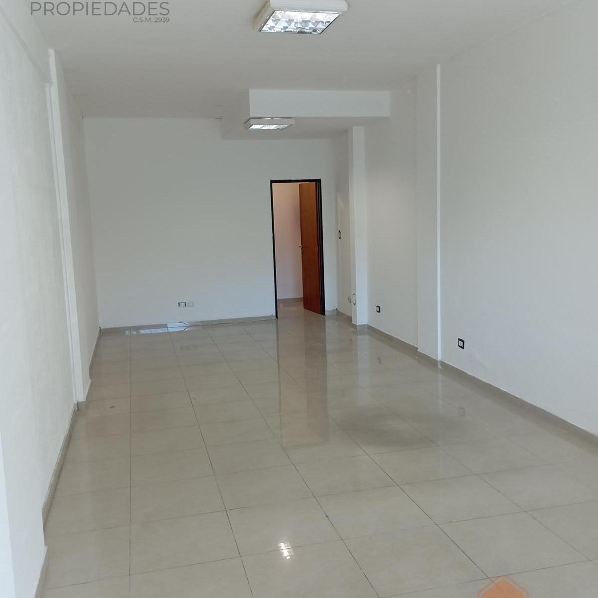LOCAL MODERNO – VILLA BALLESTER
