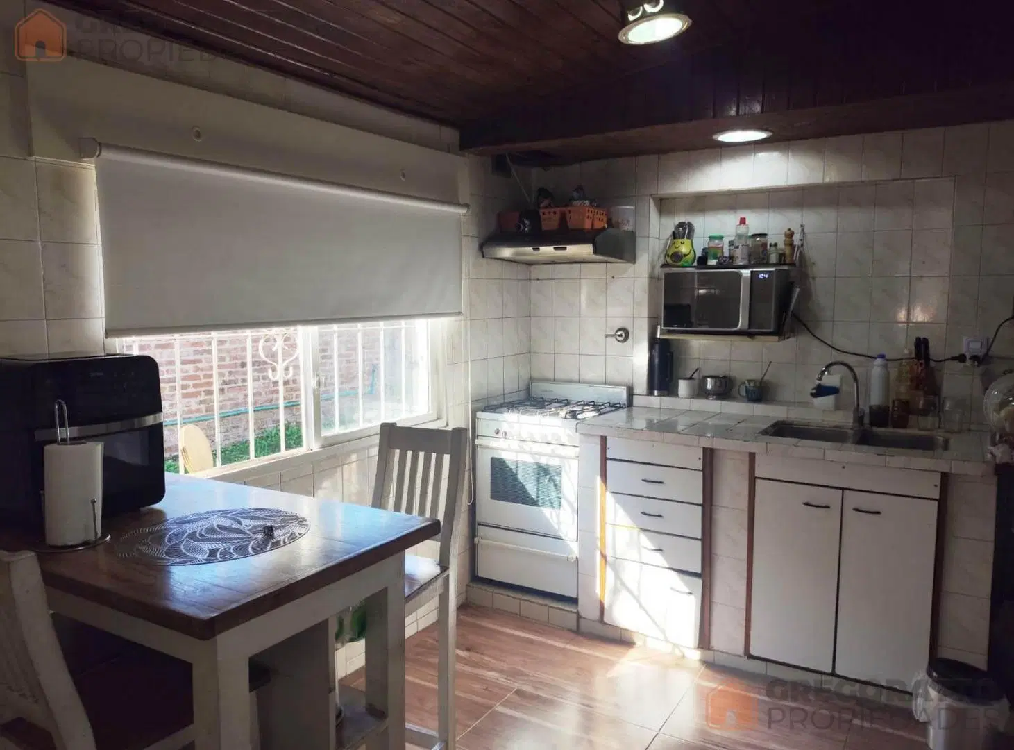 2 X 1 , Casa multifamiliar Grand Bourg 2