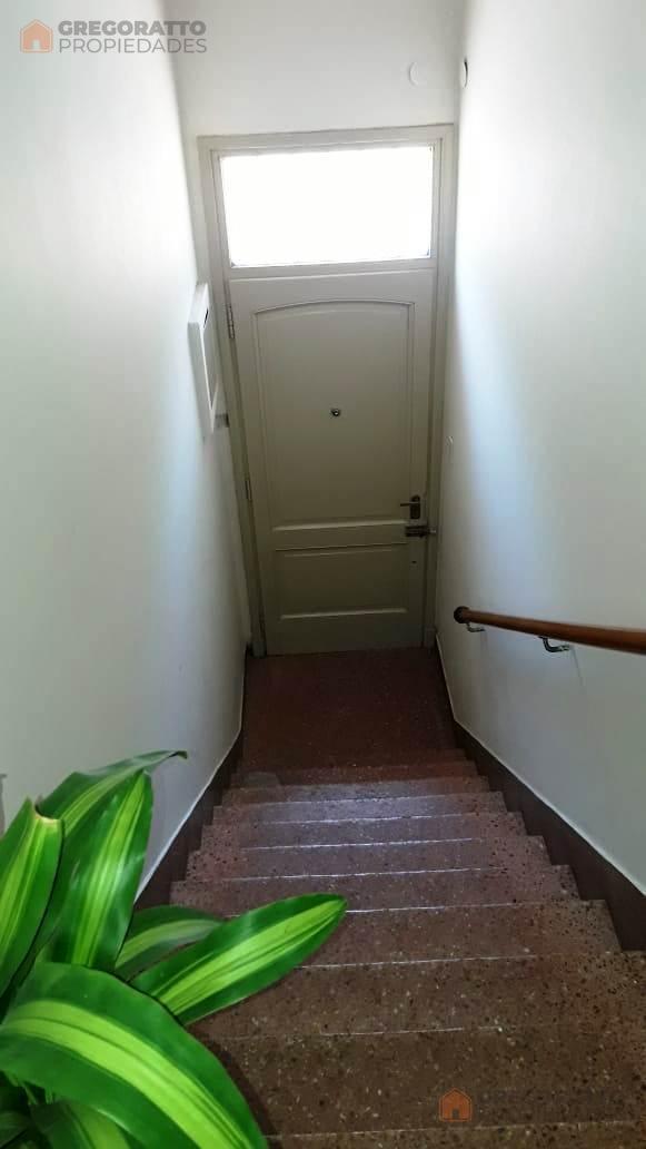 Foto de VENTA CASA MULTI FAMILIAR CON LOCAL Y 12 COCHERAS VILLA BALLESTER, imagen 3