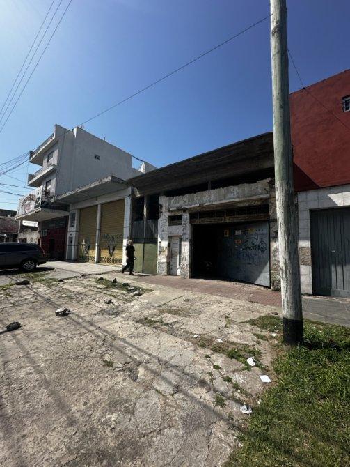 Excelente Lote en Zona Comercial C/gran Losa 1