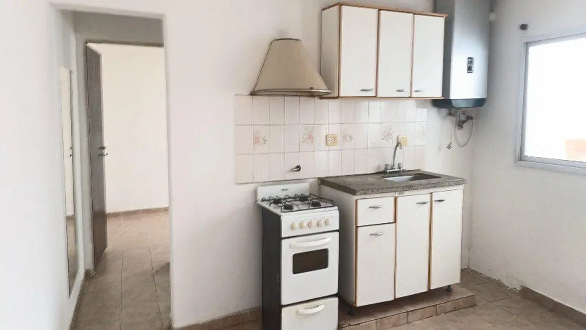Excelente departamento dos ambientes en pleno centro de San Luis 4
