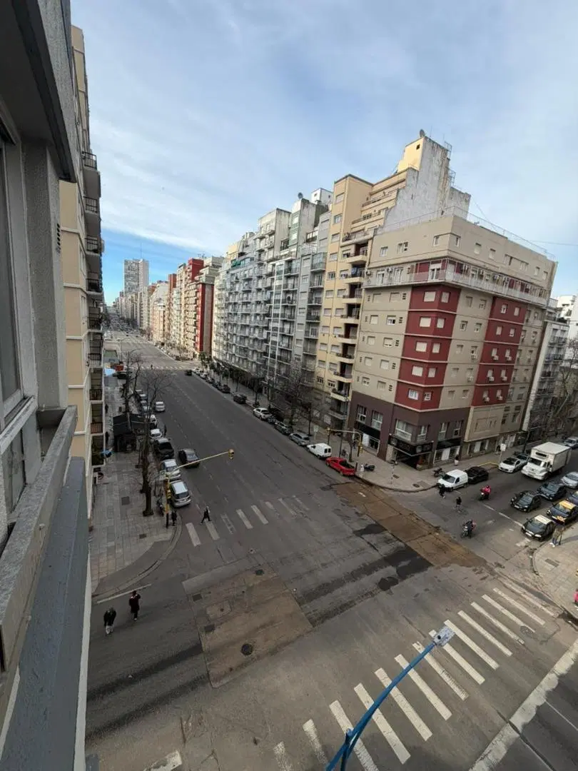 Alq – Dpto 2 ambientes amueblado a la calle 2