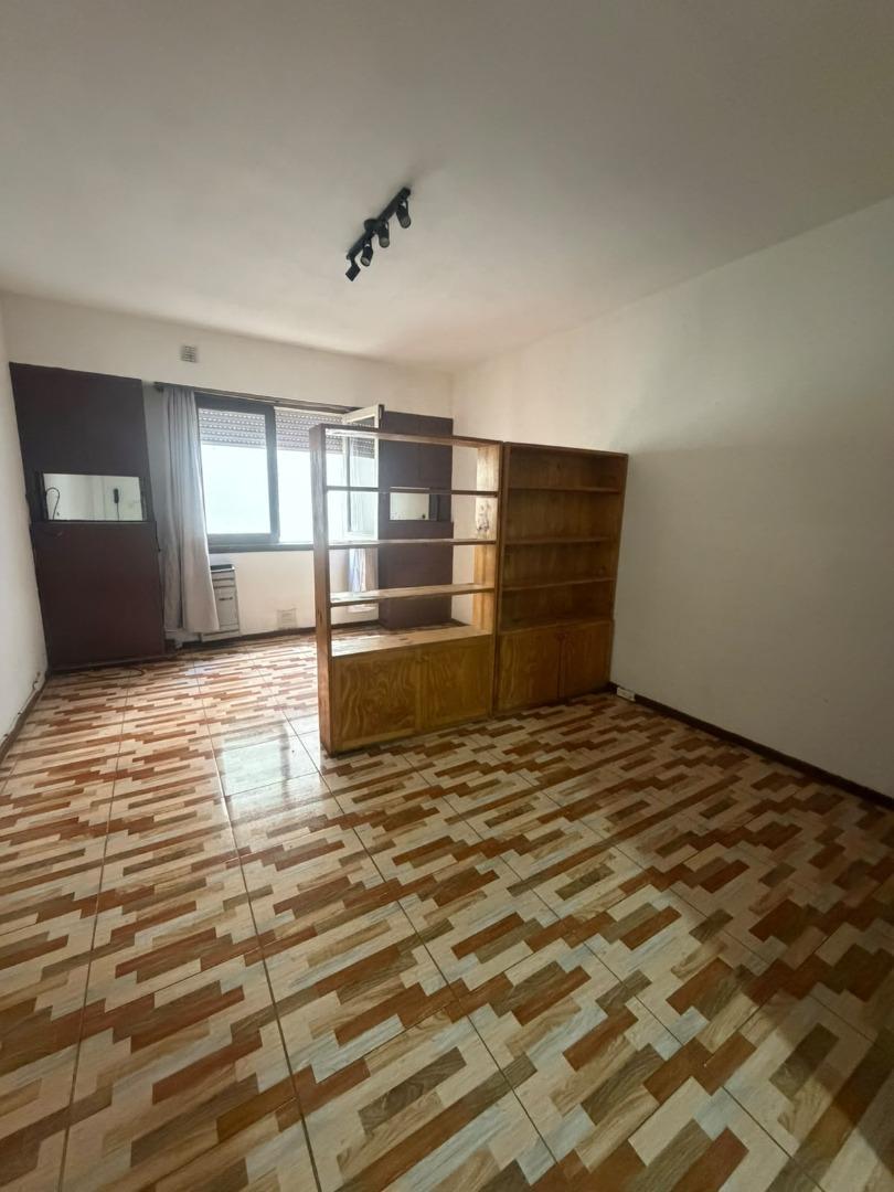 Foto de Amplio Monoambiente en Alquiler – Contrafrente con Excelente, imagen 3