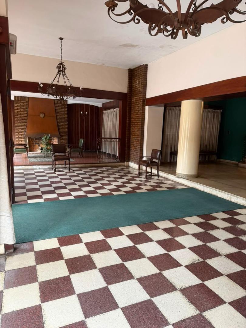 Foto de OPORTUNIDAD 3 Ambientes frente a Plaza Colón, imagen 1