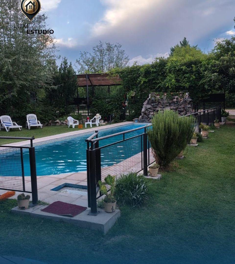 Foto de 5 Cabañas mas casa, zona residencial, San Rafael, Mendoza, imagen 2