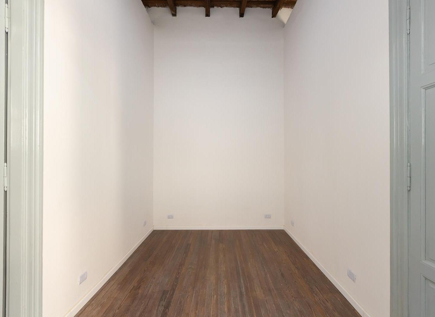 Foto de Departamento Refaccionado en Venta en Monserrat, imagen 1