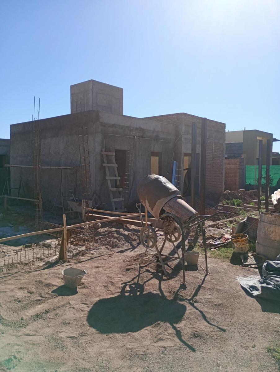 Venta Casa Barrio Garden en Pozo en Obra Avanzada 3