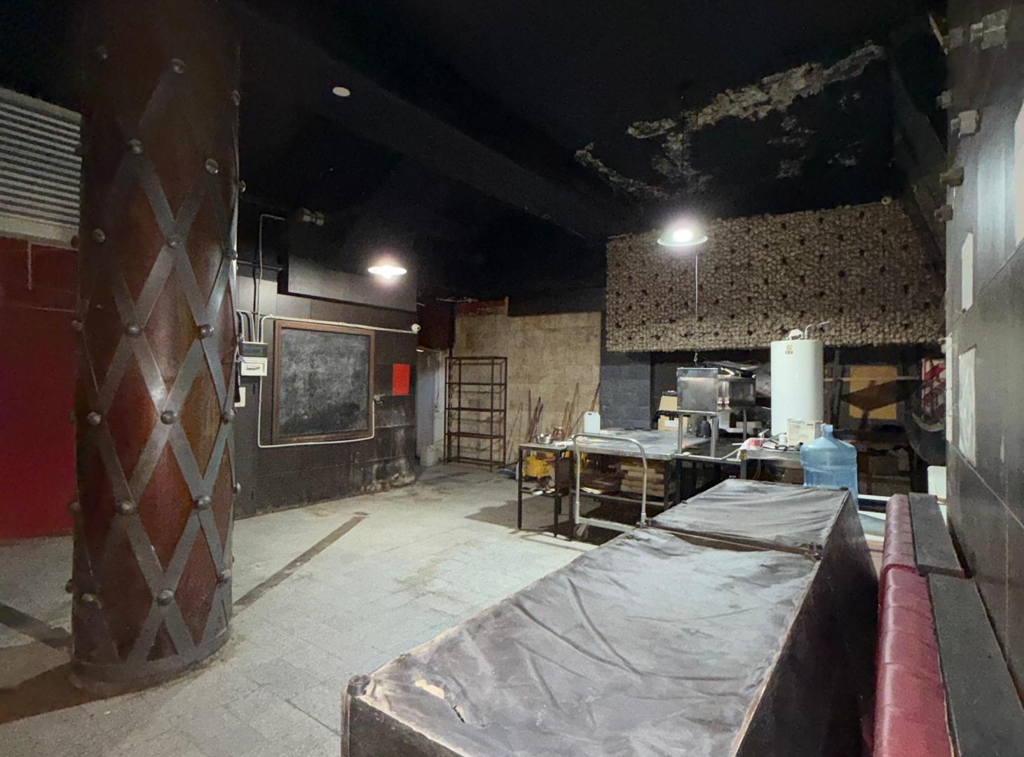 Foto de Local comercial en subsuelo | Galería Tonsa, Capital · 196 m² propios +, imagen 4