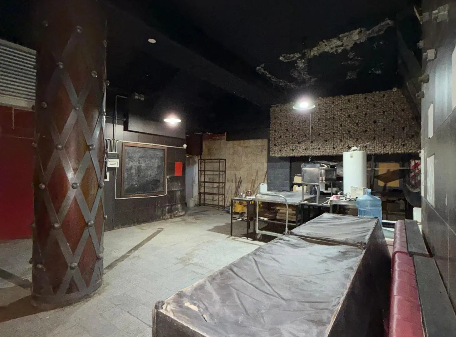 Local comercial en subsuelo | Galería Tonsa, Capital · 196 m² propios + entrepiso · USD 47.000 | Inf 4