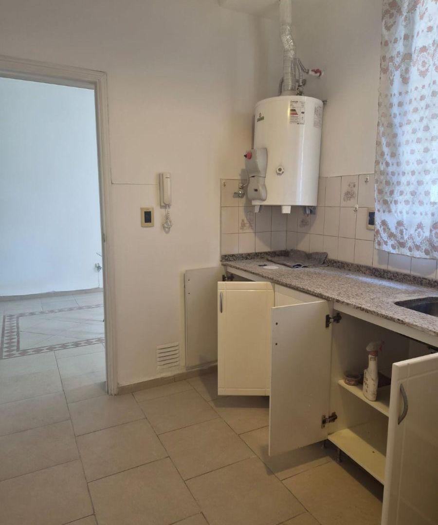Foto de Departamento 1 dormitorio en planta baja con patio propio — San José, imagen 3