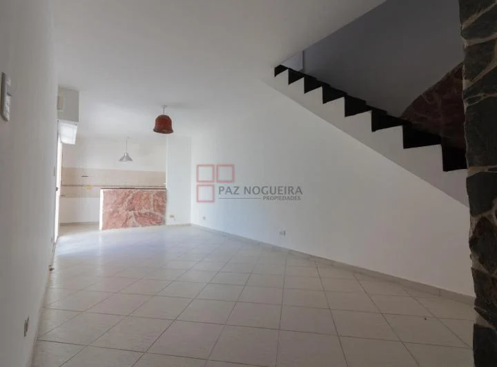 Alquiler PH  4 ambientes Sin expensas 3